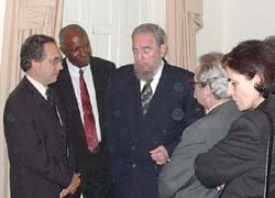 Dirigentes do PCP no encontro com Fidel Castro, em Lisboa